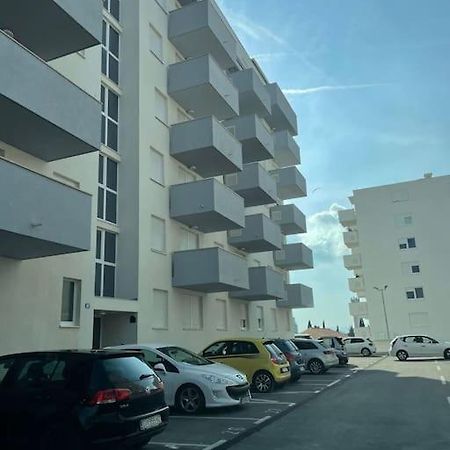 Zara Harmony Apartment מראה חיצוני תמונה
